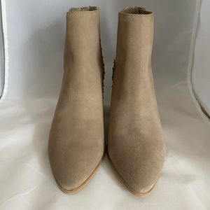 Brand new Steve Madden Jillian ankle boot in Taupe Suede
